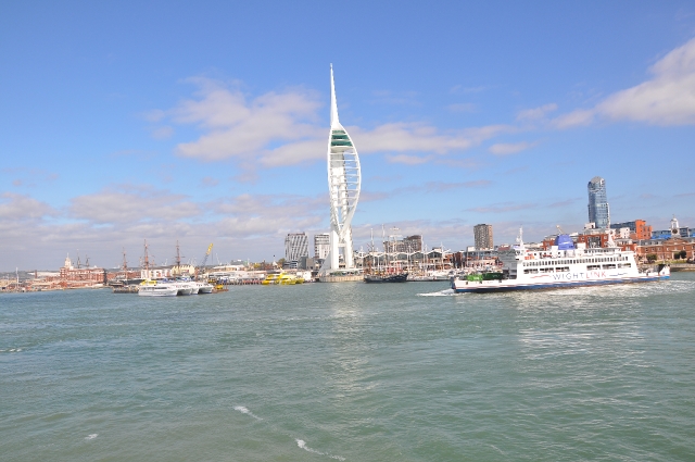 portsmouth, harbour docks, sou-28.JPG - PORTSMOUTH HARBOUR - 2009